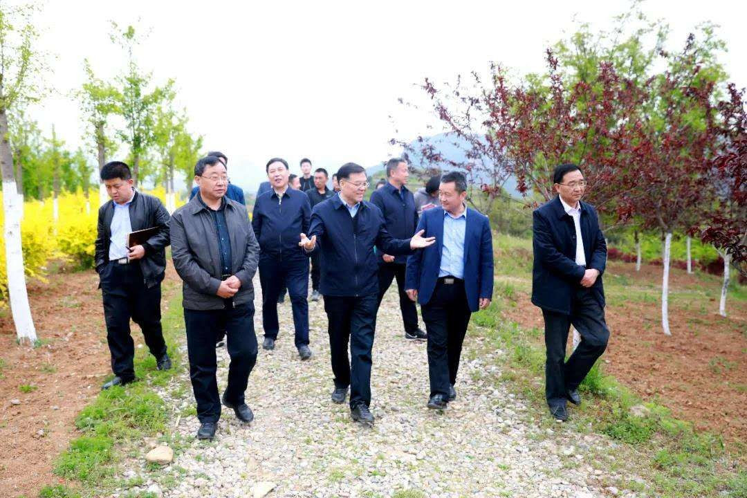 Cʡf(xi)ϯЄһ CʢB(ti)rְl(f)չ޹˾{ЮaI(y)l(f)չ